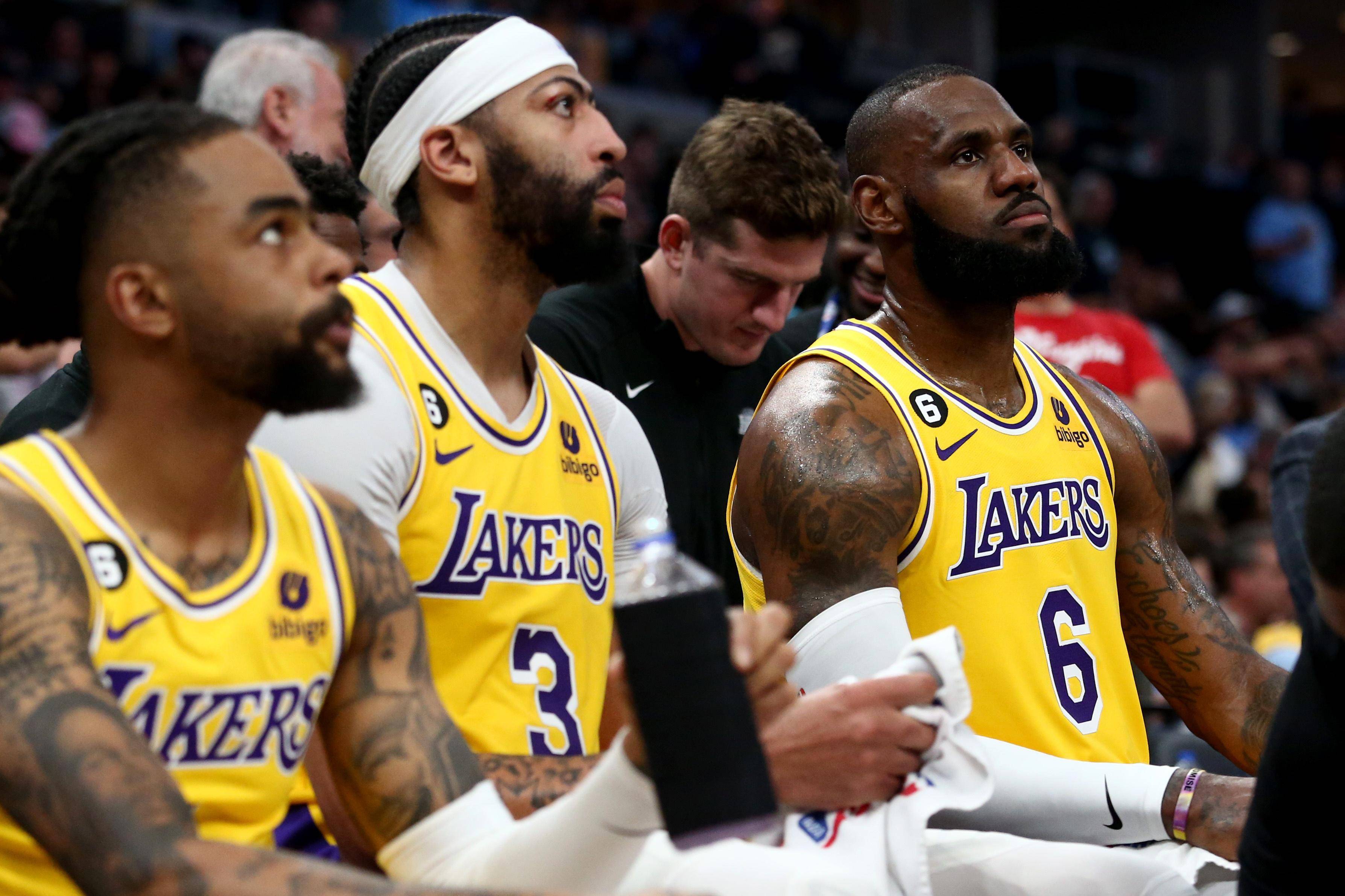 关于bsports体育:NBA赛季揭幕战：湖人与勇士的巅峰对决的信息
